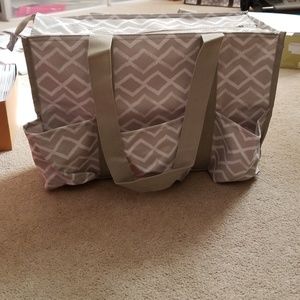 Zip top organizing utility tote